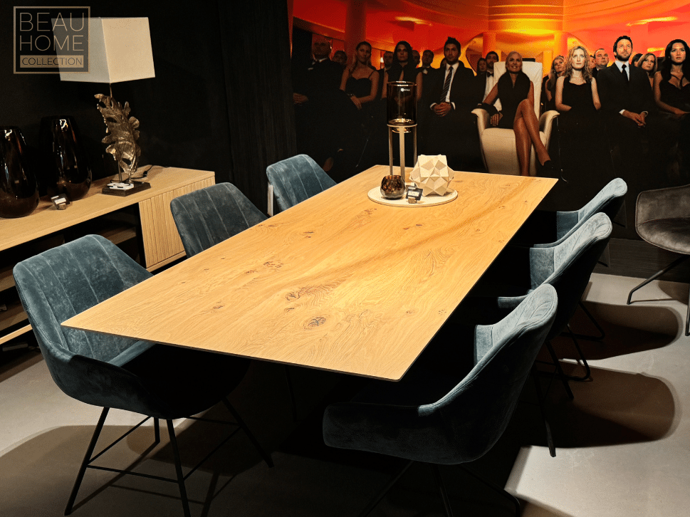 Showmodel eiken eettafel 220cm
