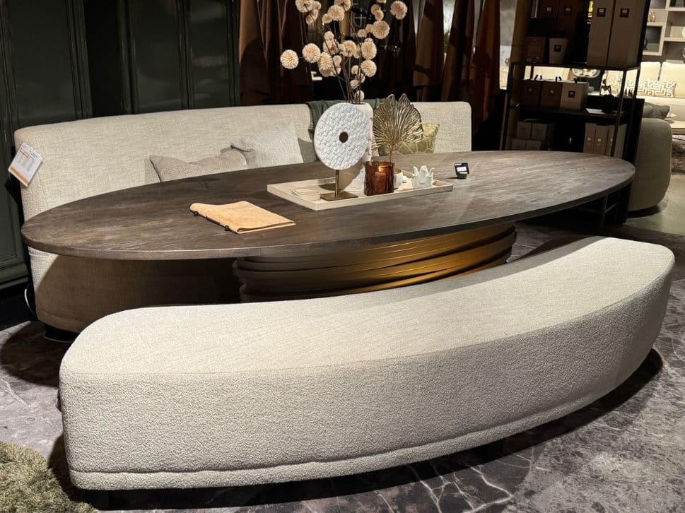 Showroommodel eetkamer hocker 260